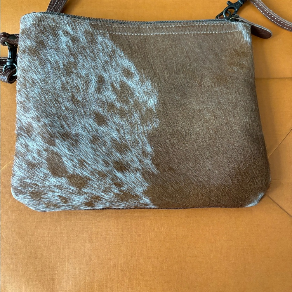 Cute Myra crossbody bag
